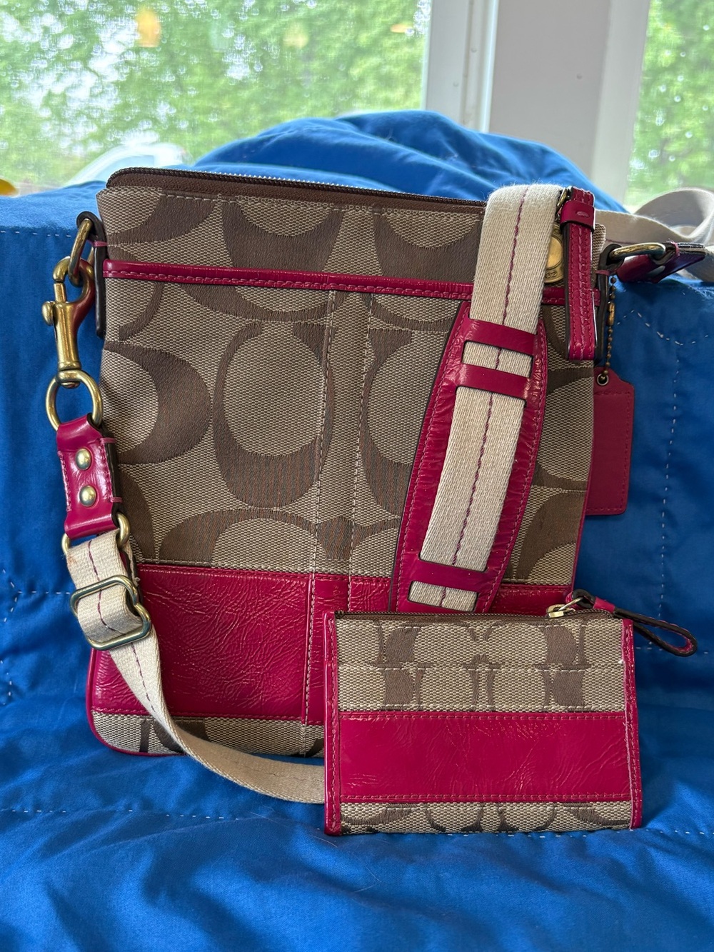 Y2K Coach Signature Canvas Crossbody with Pink Leather Trim & card holder